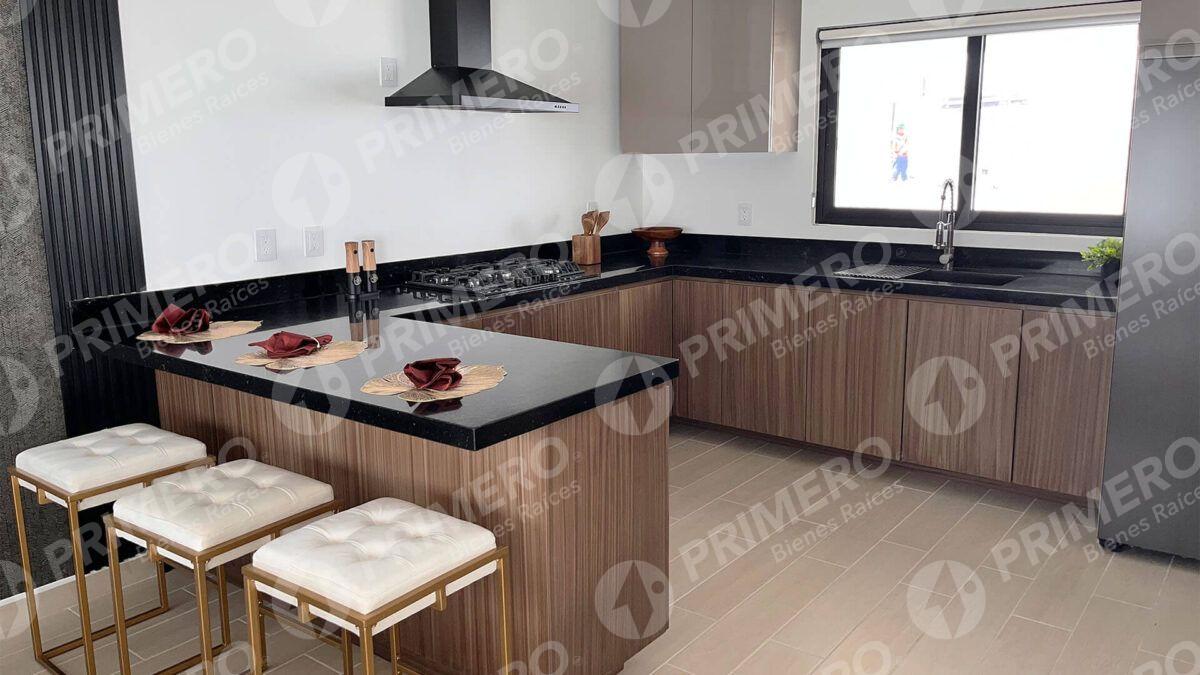 Casas en Venta en Riviera II PMR-2469