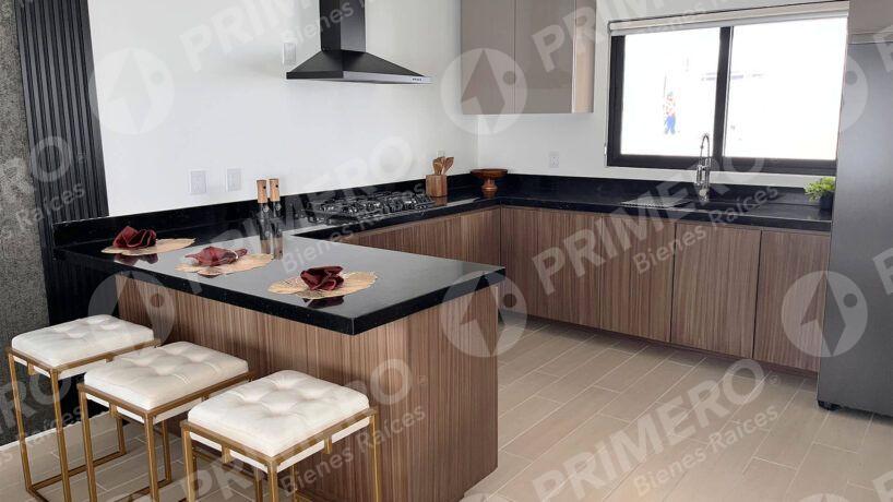 Casas en Venta en Riviera II PMR-2469