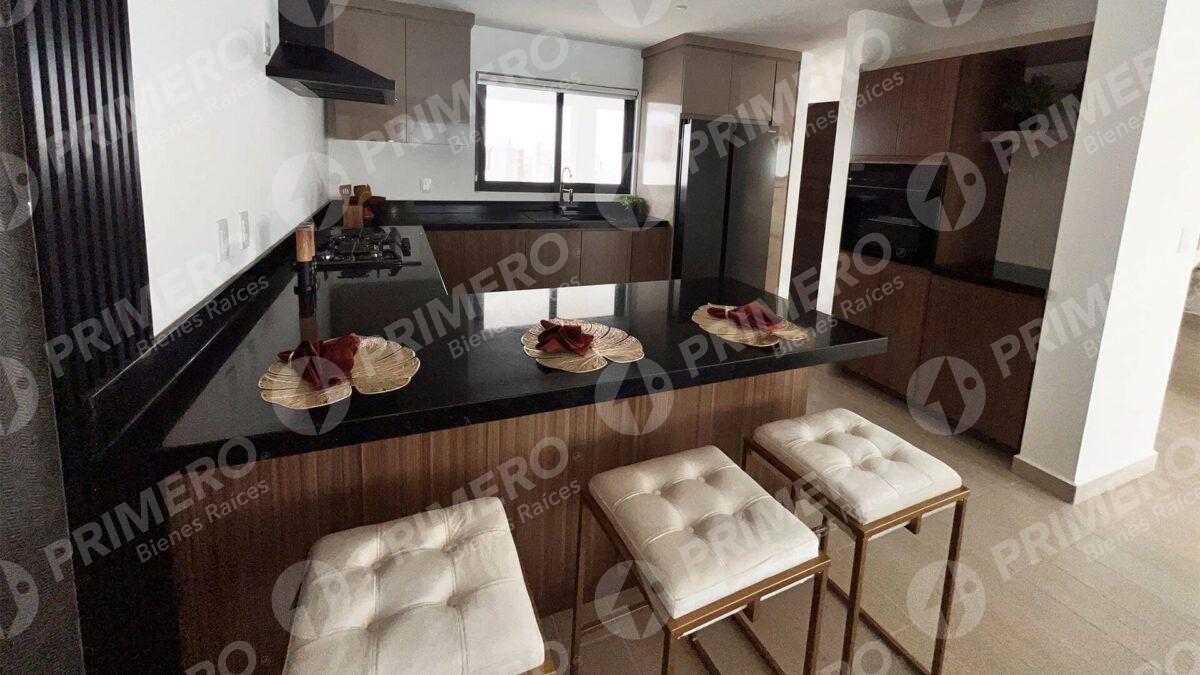 Casas en Venta en Riviera II PMR-2469