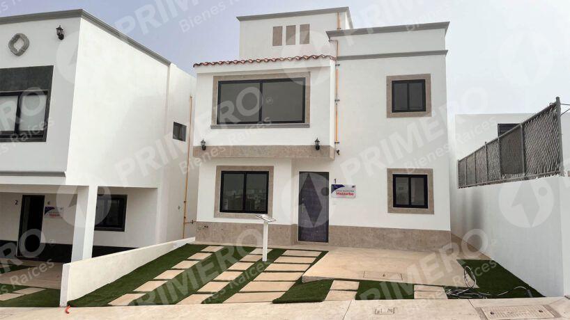 Casas en Venta en Riviera II PMR-2469