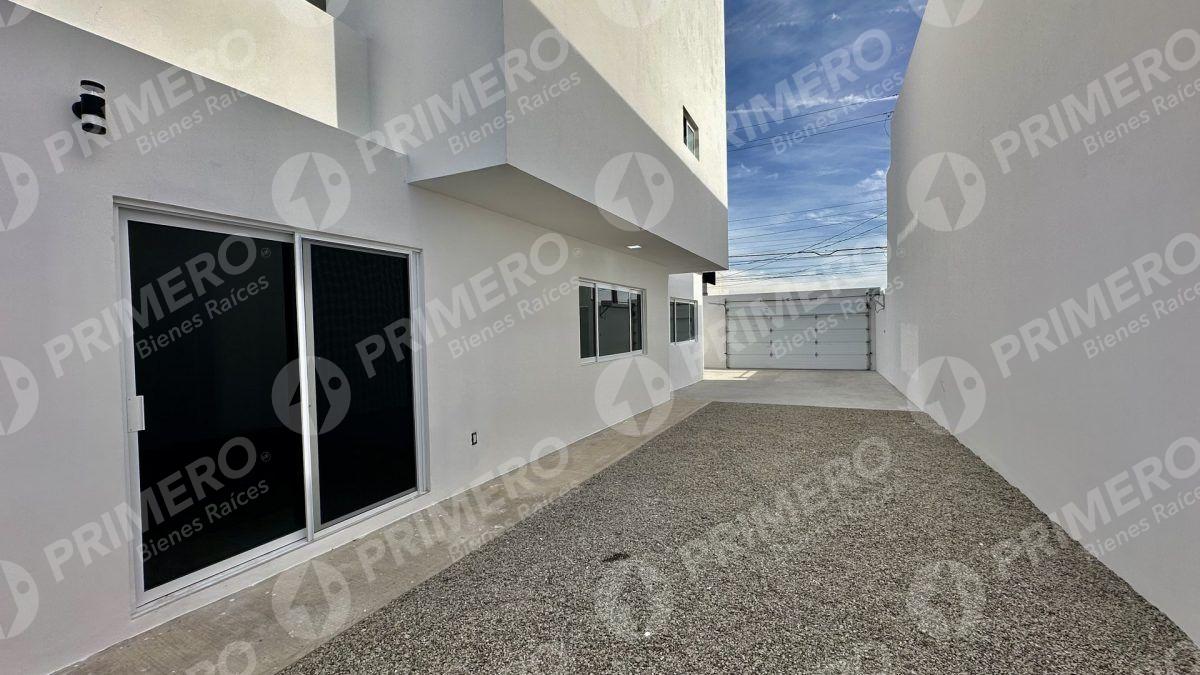 Casas en Venta en Rosamar Rosarito PMR-2480