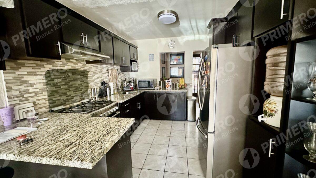 Casa en Venta en Residencial Agua Caliente PMR-2847