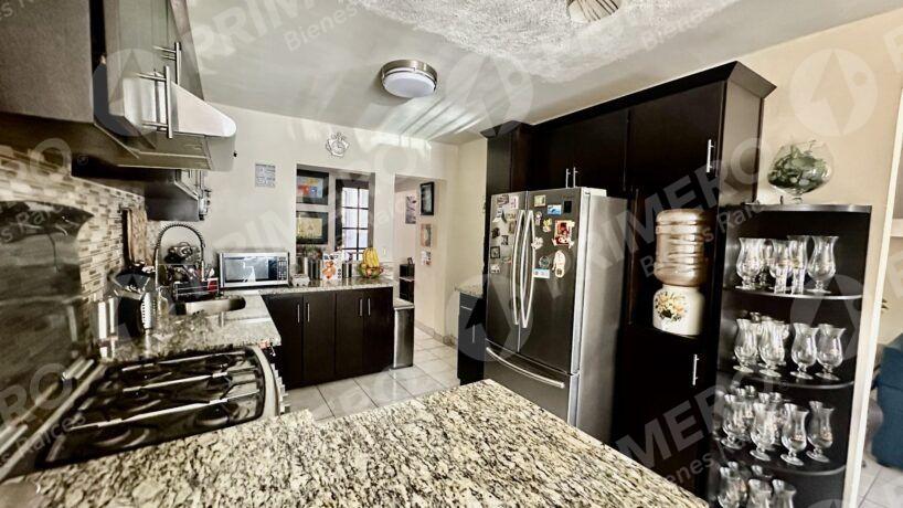 Casa en Venta en Residencial Agua Caliente PMR-2847